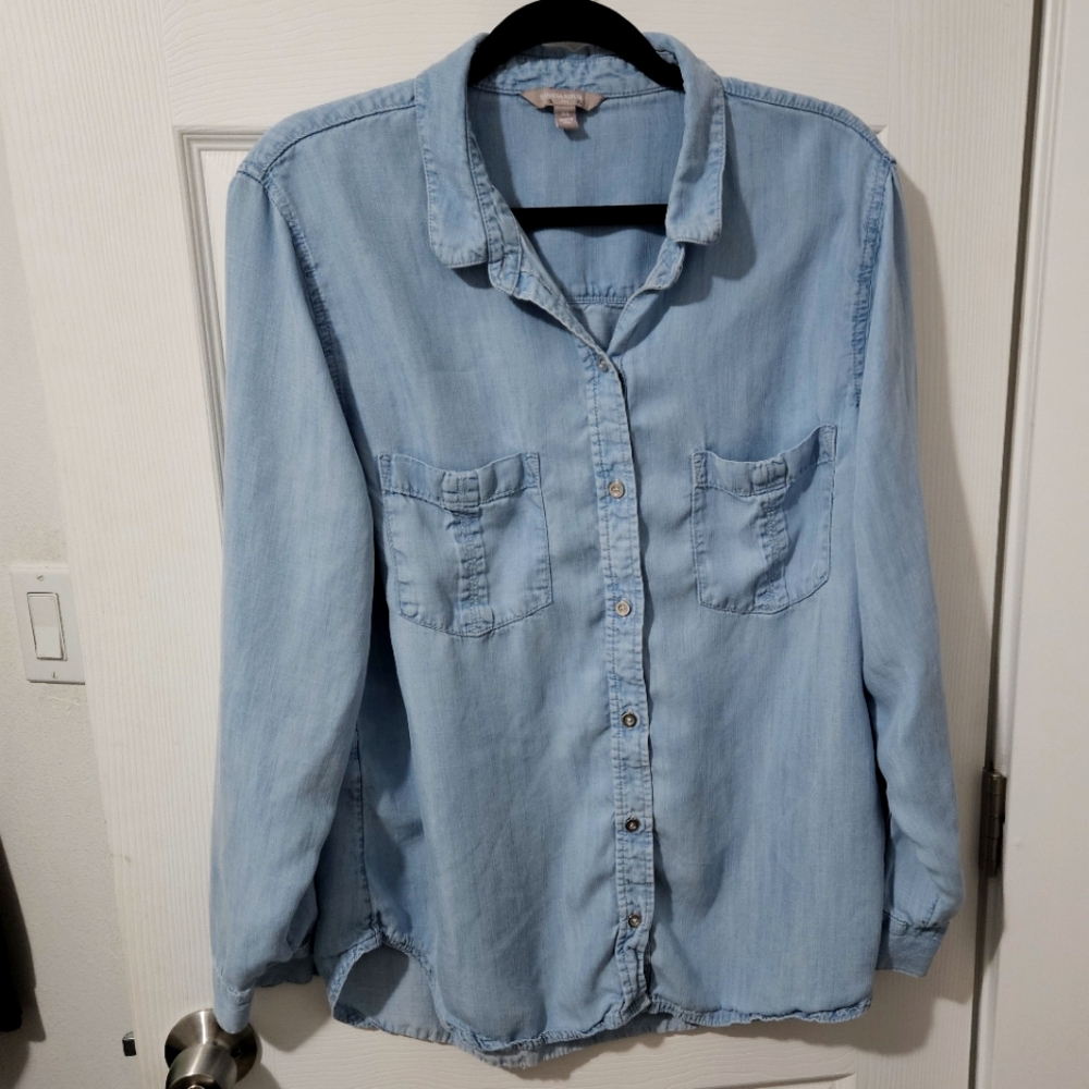 Women's XL Chambray Button Down Banana Republic